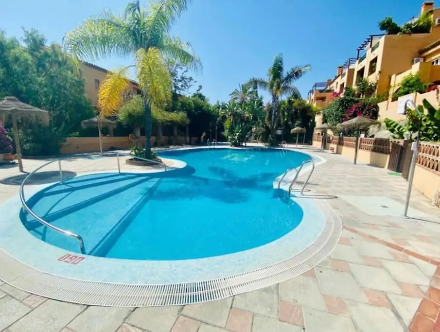 Oasis Golf Apartment Sitio de Calahonda 0*,  Espanha
